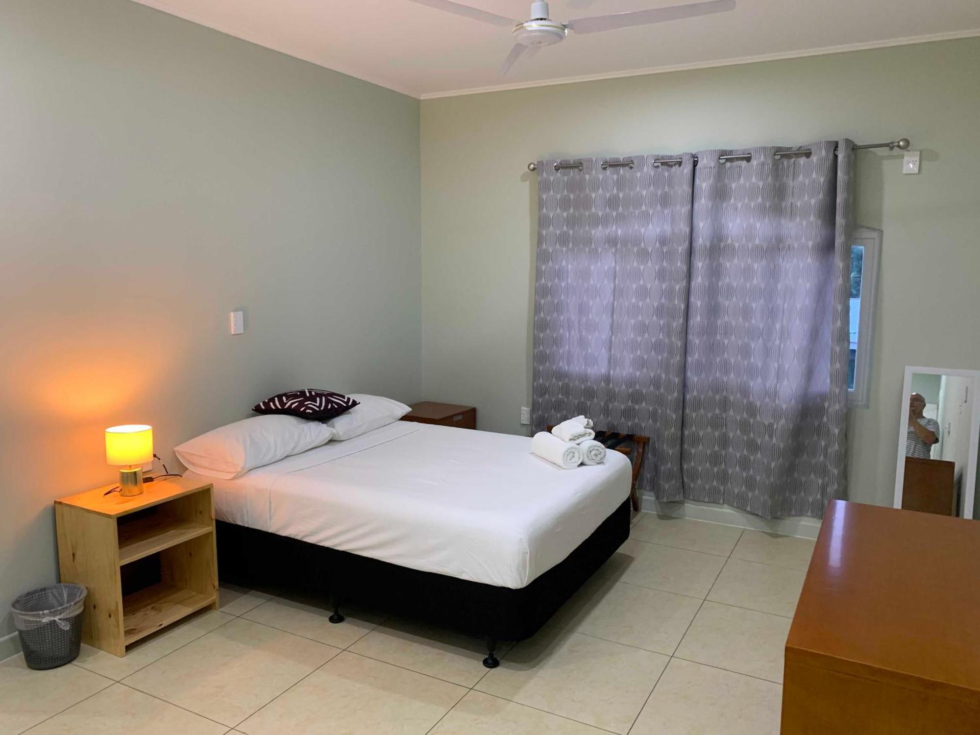 Alec'S Hotel Apia Eksteriør bilde